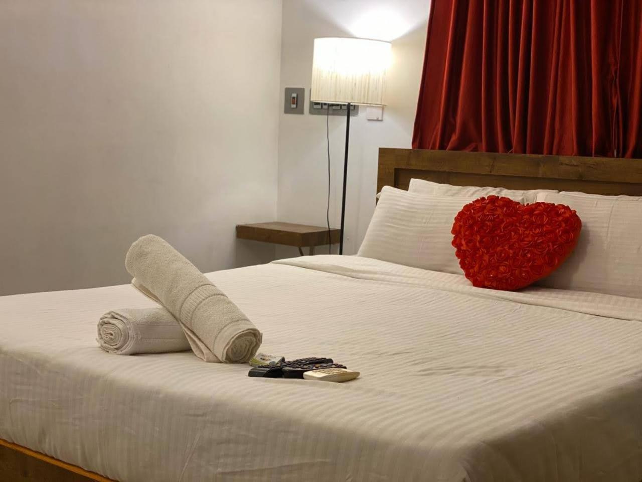 La Paradise Residency - Tie Hotels & Resorts Pondicherry Exteriör bild